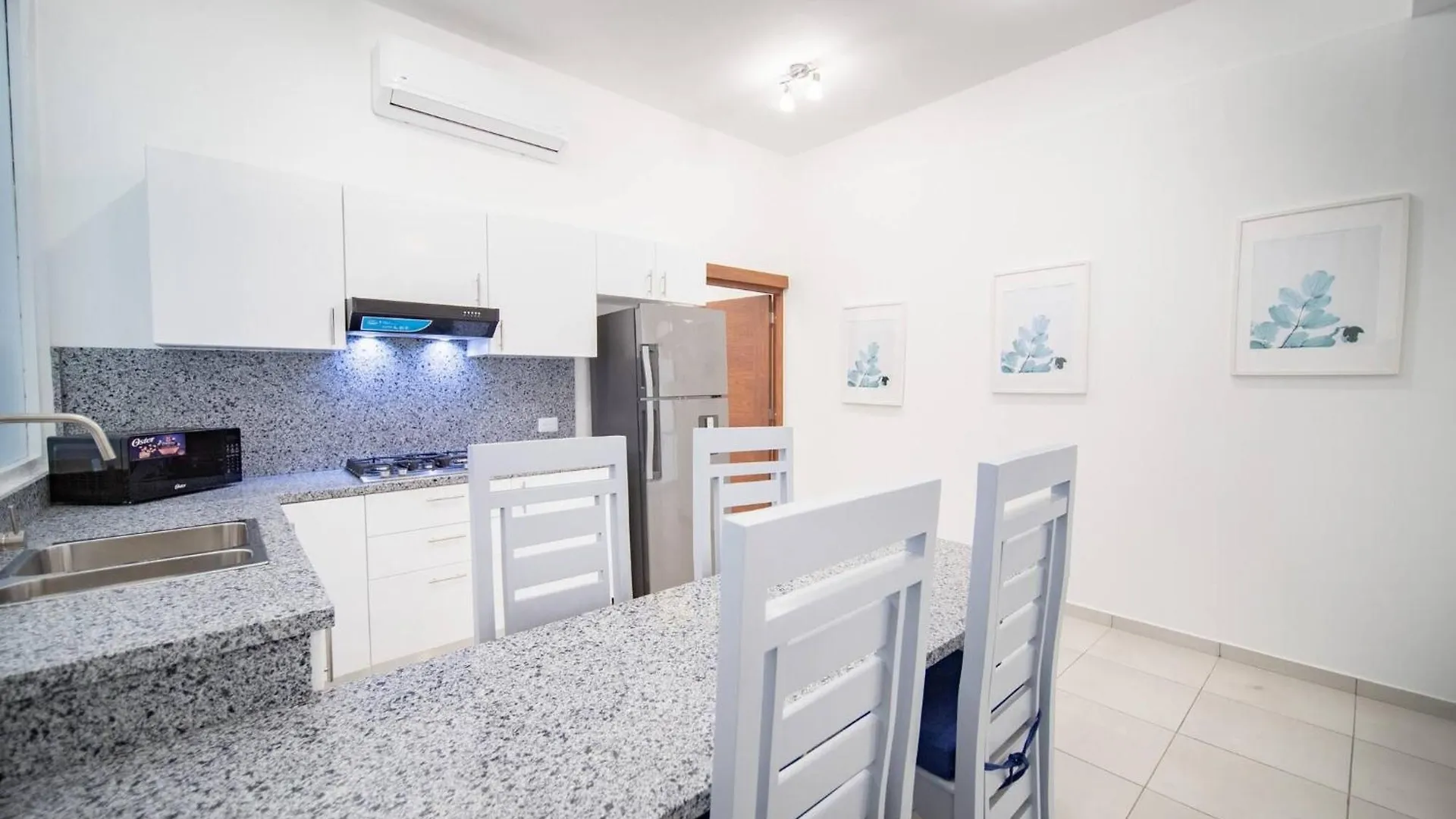 Plaza Achim 6B, Modern Apt 250M From Sosua Beach 0*,